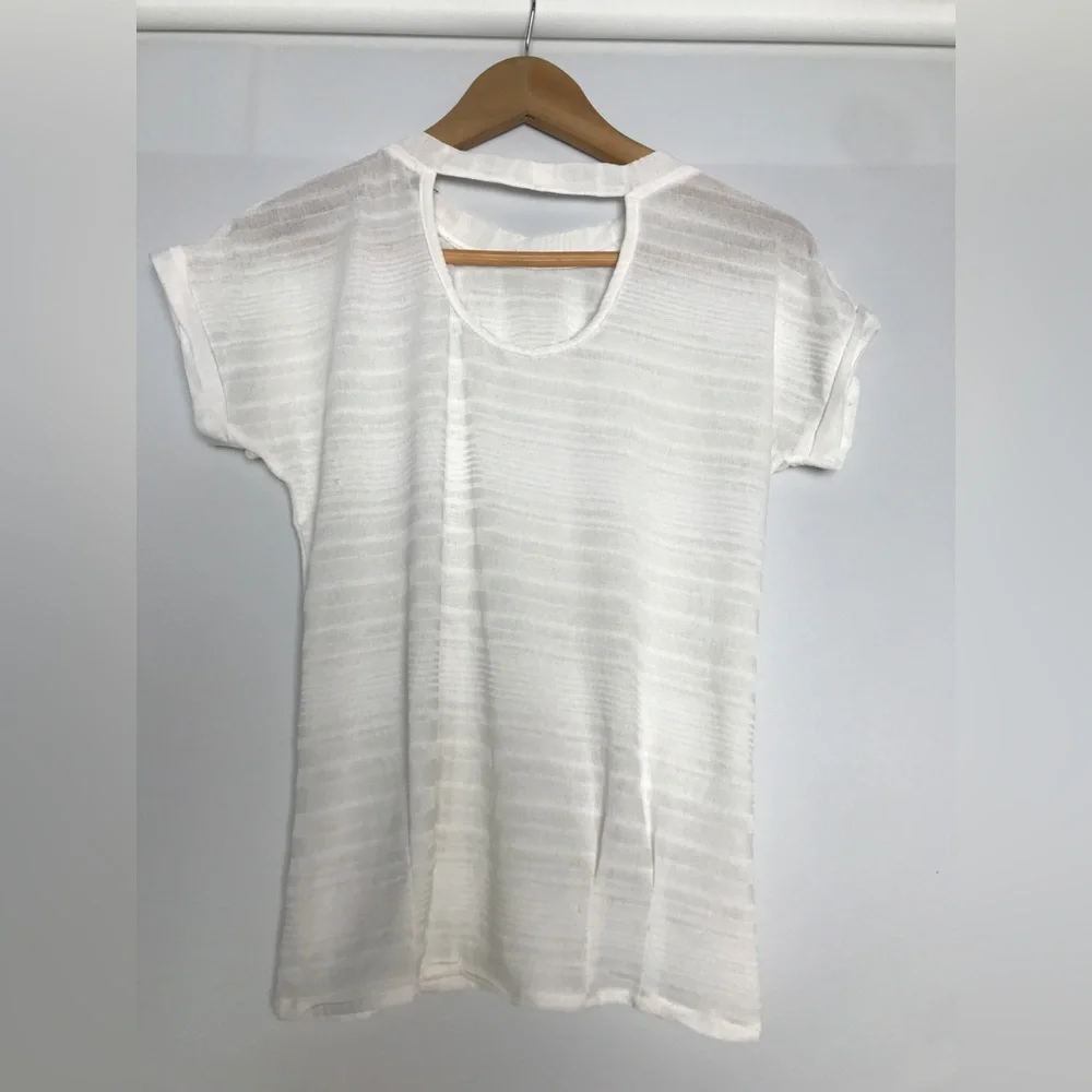 White Semi sheer top - Picture 4 of 8